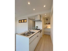 【神奈川県/藤沢市片瀬海岸】グランシティ湘南海岸マリナージュスクエア キッチン