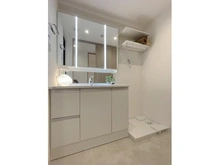 【神奈川県/藤沢市片瀬海岸】グランシティ湘南海岸マリナージュスクエア 洗面所