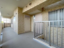 【神奈川県/藤沢市片瀬海岸】グランシティ湘南海岸マリナージュスクエア 玄関