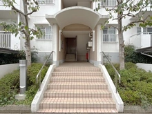 【神奈川県/茅ヶ崎市香川】ライトタウン茅ヶ崎 4号棟 アプローチ