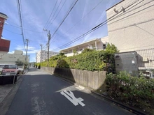 【神奈川県/藤沢市鵠沼海岸】コーポ鵠沼 B棟 前面道路