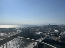 【神奈川県/藤沢市片瀬海岸】ライオンズマンション片瀬江ノ島 眺望：バルコニーから（ズーム無し）