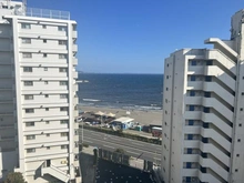 【神奈川県/藤沢市片瀬海岸】ライオンズマンション片瀬江ノ島 眺望：洋室側バルコニーから（ズーム無し）