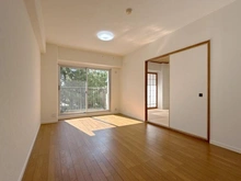 【神奈川県/平塚市菫平】パレ平塚すみれ平壱番館 リビング・ダイニング