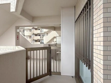 【神奈川県/茅ヶ崎市今宿】第一ハイツ茅ヶ崎サンライフガーデン ポーチ