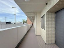 【神奈川県/茅ヶ崎市萩園】エンゼル茅ヶ崎リバーヴェール 廊下