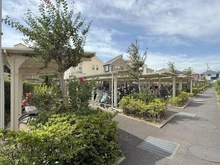 【神奈川県/茅ヶ崎市萩園】エンゼル茅ヶ崎リバーヴェール 駐輪場・バイク置場：駐輪場：無償
バイク置場：月額500円