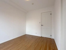 【神奈川県/藤沢市長後】ラマージュ長後 洋室