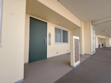 【神奈川県/藤沢市稲荷】ココタウンヒルトップマリーナ 玄関