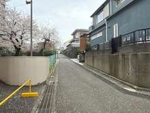 【神奈川県/藤沢市亀井野】六会駅前高層住宅 前面道路