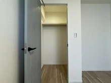 【神奈川県/茅ヶ崎市中島】ベルパーク湘南茅ヶ崎 E館 収納