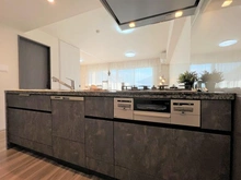 【神奈川県/茅ヶ崎市東海岸南】ヴェレーナグラン茅ヶ崎東海岸 キッチン