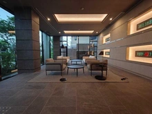 【神奈川県/茅ヶ崎市東海岸南】ヴェレーナグラン茅ヶ崎東海岸 グランドラウンジ：天然石を使用した空間。