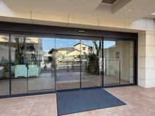 【神奈川県/藤沢市辻堂西海岸】ヴェレーナ湘南海岸 エントランス