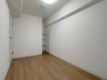 【神奈川県/平塚市菫平】パレ平塚すみれ平壱番館 洋室：【家具調度品は価格に含まれません】