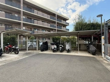 【神奈川県/藤沢市城南】クリオ藤沢伍番館 バイク置場