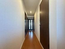 【神奈川県/茅ヶ崎市ひばりが丘】コスモ茅ヶ崎ベルセーヌ 廊下