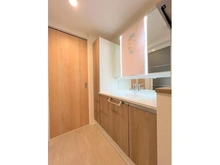 【神奈川県/藤沢市片瀬海岸】ヴィルヌーブ片瀬江ノ島マリンテラス 洗面室