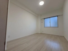 【神奈川県/茅ヶ崎市赤松町】プライム湘南辻堂リーフィアレジデンス 洋室