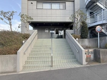 【神奈川県/藤沢市石川】サンハロー湘南台 アプローチ