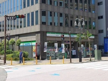 【神奈川県/藤沢市藤沢】サンヴェール藤沢  ファミリーマート藤沢駅北口店（現地より約400m）