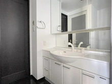 【神奈川県/藤沢市片瀬海岸】グランシティ湘南海岸マリナージュスクエア 洗面室