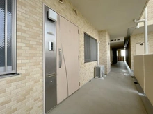 【神奈川県/藤沢市片瀬海岸】グランシティ湘南海岸マリナージュスクエア 玄関