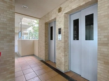 【神奈川県/藤沢市片瀬海岸】グランシティ湘南海岸マリナージュスクエア エレベーターホール