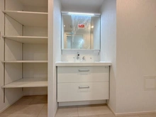 【神奈川県/平塚市高浜台】ダイアパレスグランデージ湘南平塚 洗面所