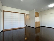 【神奈川県/逗子市小坪】逗子マリーナ厚生用建物 2号棟 LDK