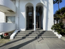 【神奈川県/逗子市小坪】逗子マリーナ厚生用建物 2号棟 アプローチ