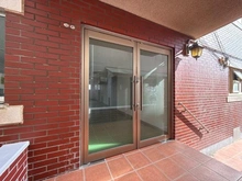 【神奈川県/藤沢市鵠沼海岸】東海鵠沼マンション アプローチ