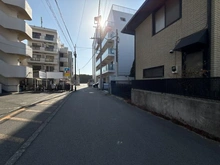 【神奈川県/藤沢市鵠沼海岸】東海鵠沼マンション 前面道路