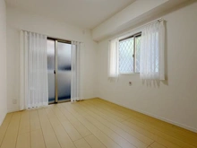 【神奈川県/平塚市松風町】ミオカステーロ湘南松風 洋室