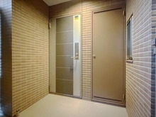 【神奈川県/平塚市松風町】ミオカステーロ湘南松風 玄関