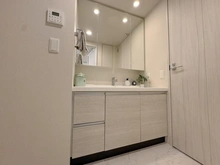 【神奈川県/藤沢市鵠沼橘】 プレディア鵠沼橘ローレルコート 洗面室