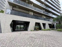 【神奈川県/藤沢市鵠沼橘】 プレディア鵠沼橘ローレルコート アプローチ