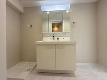 【神奈川県/平塚市田村】秀和平塚レジデンス 洗面所