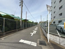 【神奈川県/平塚市田村】秀和平塚レジデンス 前面道路