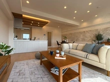 【神奈川県/藤沢市片瀬海岸】ライオンズマンション片瀬江ノ島 リビング・ダイニング：※家具調度品等は販売価格に含まれておりません