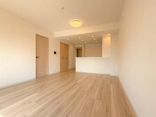 【神奈川県/藤沢市湘南台】エスタテラ湘南台マウンテンコート リビング・ダイニング