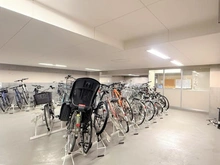 【神奈川県/藤沢市湘南台】エスタテラ湘南台マウンテンコート 駐輪場