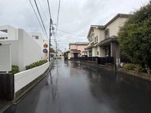 【神奈川県/茅ヶ崎市菱沼海岸】マリブコート茅ヶ崎 前面道路