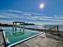 【神奈川県/藤沢市片瀬海岸】グランシティ湘南海岸マリナージュスクエア  オーシャンフロープール