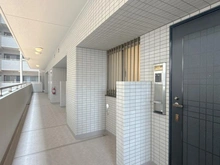 【神奈川県/平塚市見附町】ライオンズプラザ平塚見附町 玄関