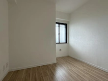 【神奈川県/平塚市明石町】ナイスアーバン湘南平塚 サービスルーム（納戸）