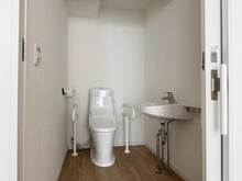 【神奈川県/平塚市明石町】ナイスアーバン湘南平塚 トイレ