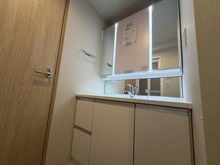 【神奈川県/横浜市中区扇町】エストグランディール横濱関内 洗面所