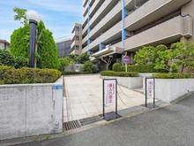 【神奈川県/藤沢市本藤沢】コスモ本藤沢 アプローチ