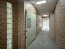 【神奈川県/平塚市明石町】マイキャッスル平塚ロイヤルステージ 宅配BOX